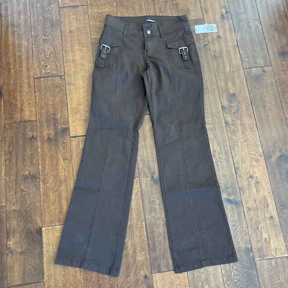 NWT Wild Fable  Low-Rise Boot Cut Cargo Buckle Pants Dark Brown Women's Size S - Picture 1 of 8